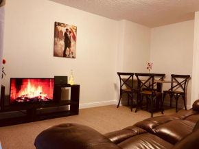 Cosy home near hospital